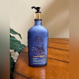 Bath & Body Works Aromatherapy Sleep Lavender & Vanilla Moisturizing Body Lotion